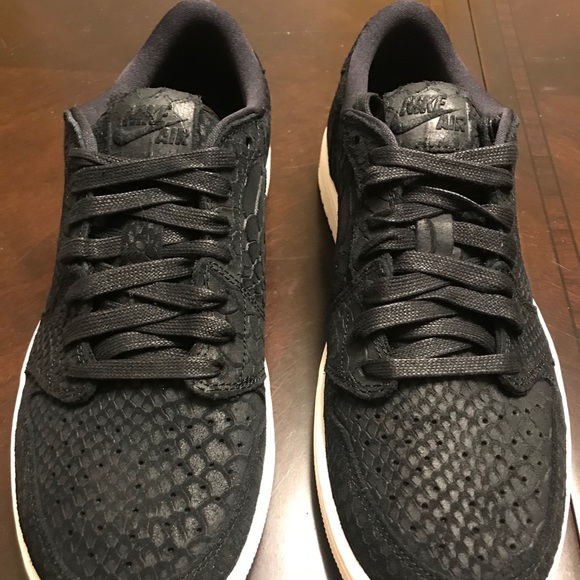 New Nike Air Jordan 1 Retro Low Python Sneaker 9.5 - Picture 3 of 13